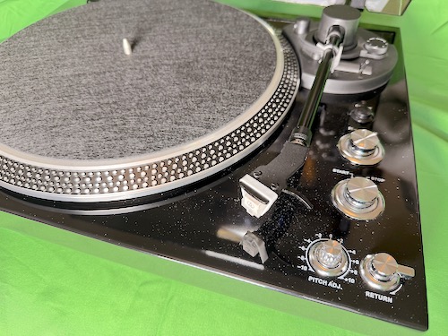 photo of a record turntable